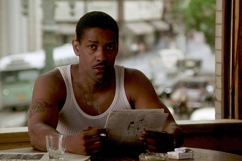 Devil in a Blue Dress movie still