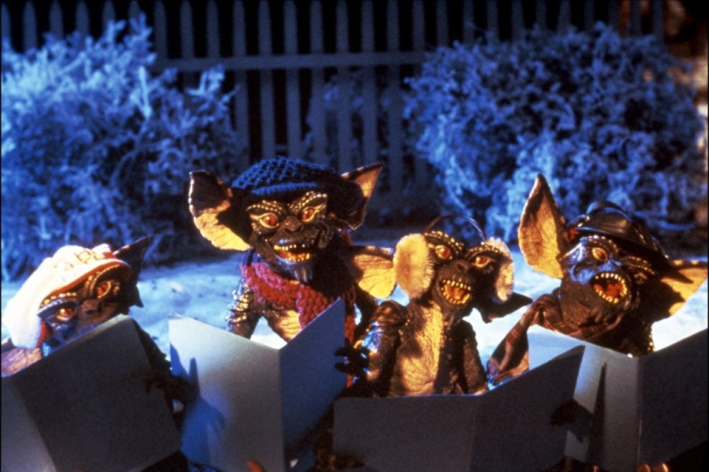gremlin carolers