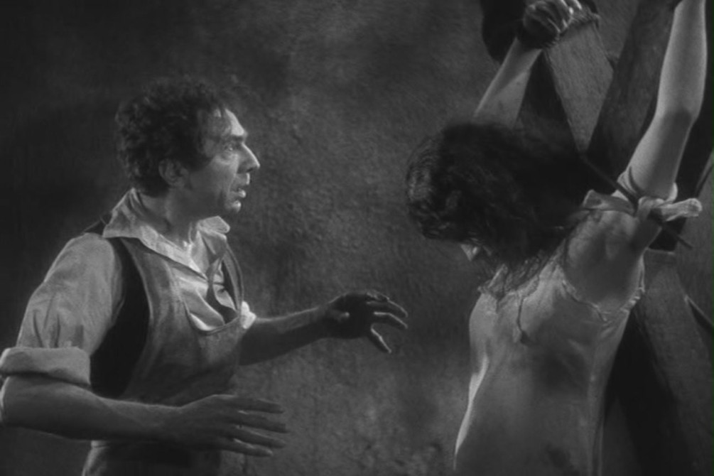 Murders in the Rue Morgue movie still